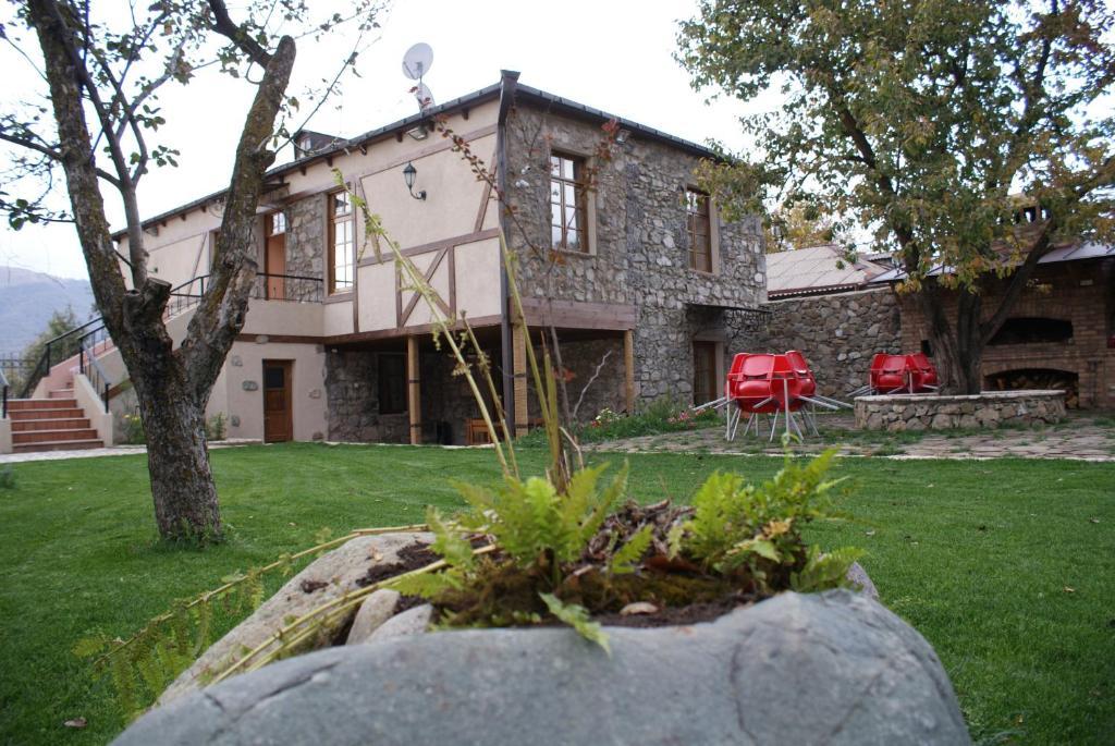 Takht House Villa Dilijan Room photo